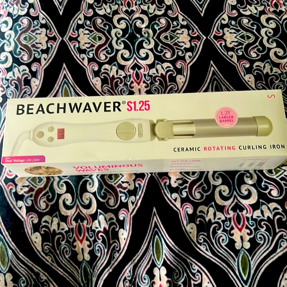 Beachwaver S1.25 curling wand
